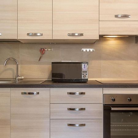 San Donato Fiere Essential Apartment W/Parking Bologne Extérieur photo