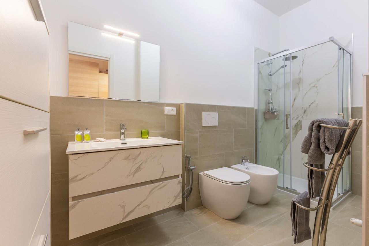 San Donato Fiere Essential Apartment W/Parking Bologne Extérieur photo