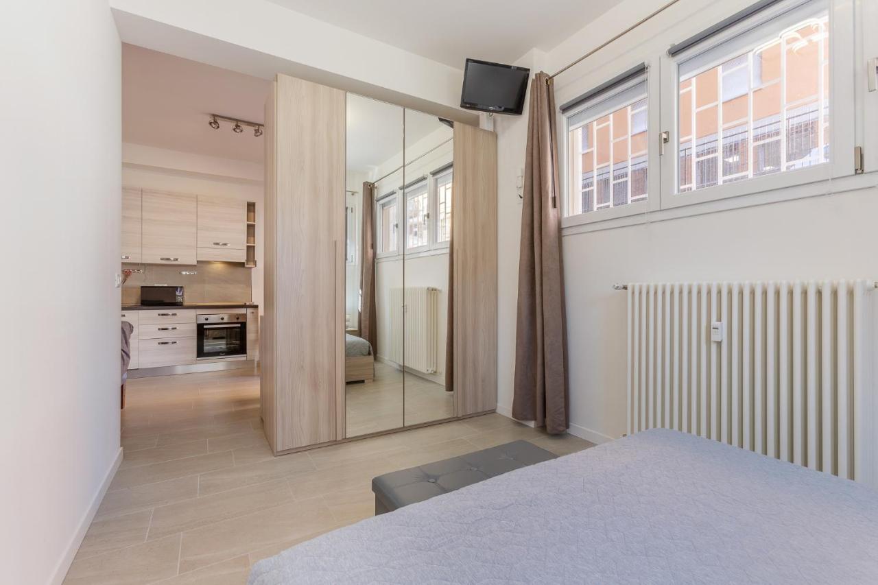 San Donato Fiere Essential Apartment W/Parking Bologne Extérieur photo
