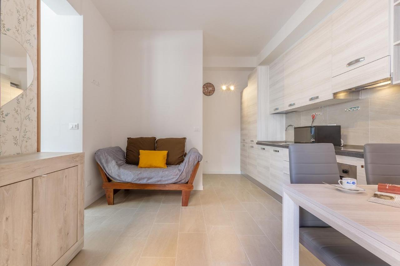 San Donato Fiere Essential Apartment W/Parking Bologne Extérieur photo